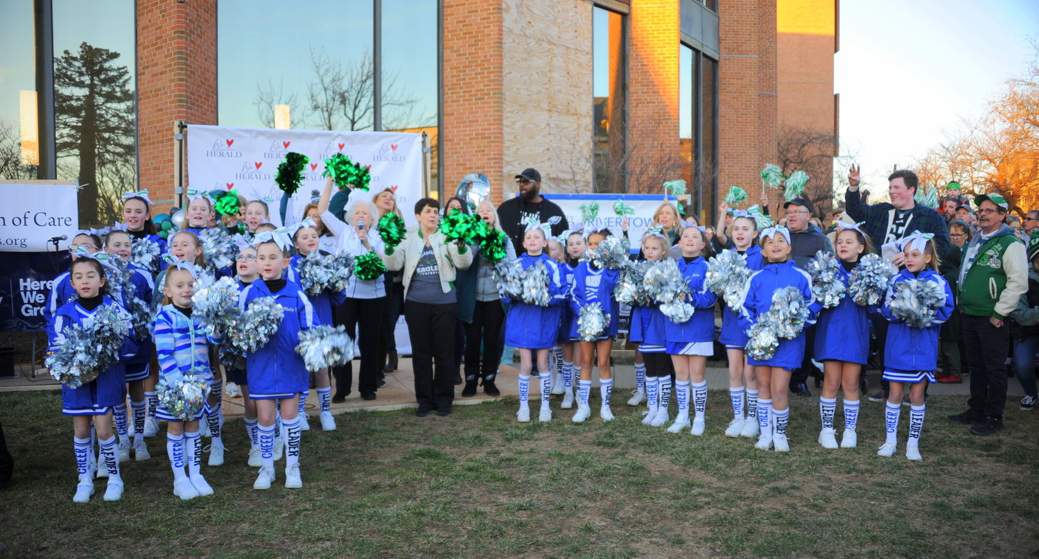 Cheerleaders from different eras share a love for the Eagles in common. The Herald’s “Bucks County Loves the Birds” pep rally brought both a crew of Eagles alumni cheerleaders and the Warrington Warriors Cheer Squad to Doylestown on Friday evening.