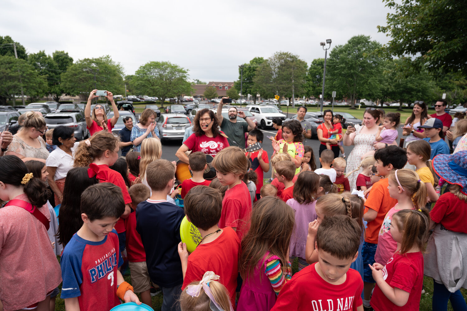 Hundreds gathered Saturday in Lower Makefield to say goodbye to Marilyn Schwartz, a staple in Bucks County for over 25 years as a teacher with Kids’ MusicRound.