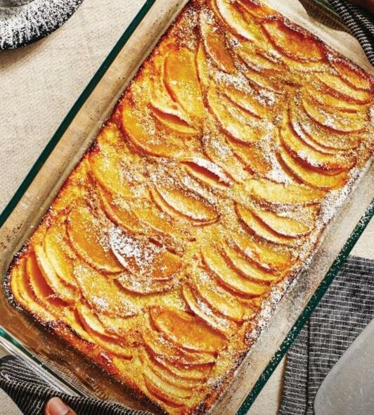 Baked apple pancake