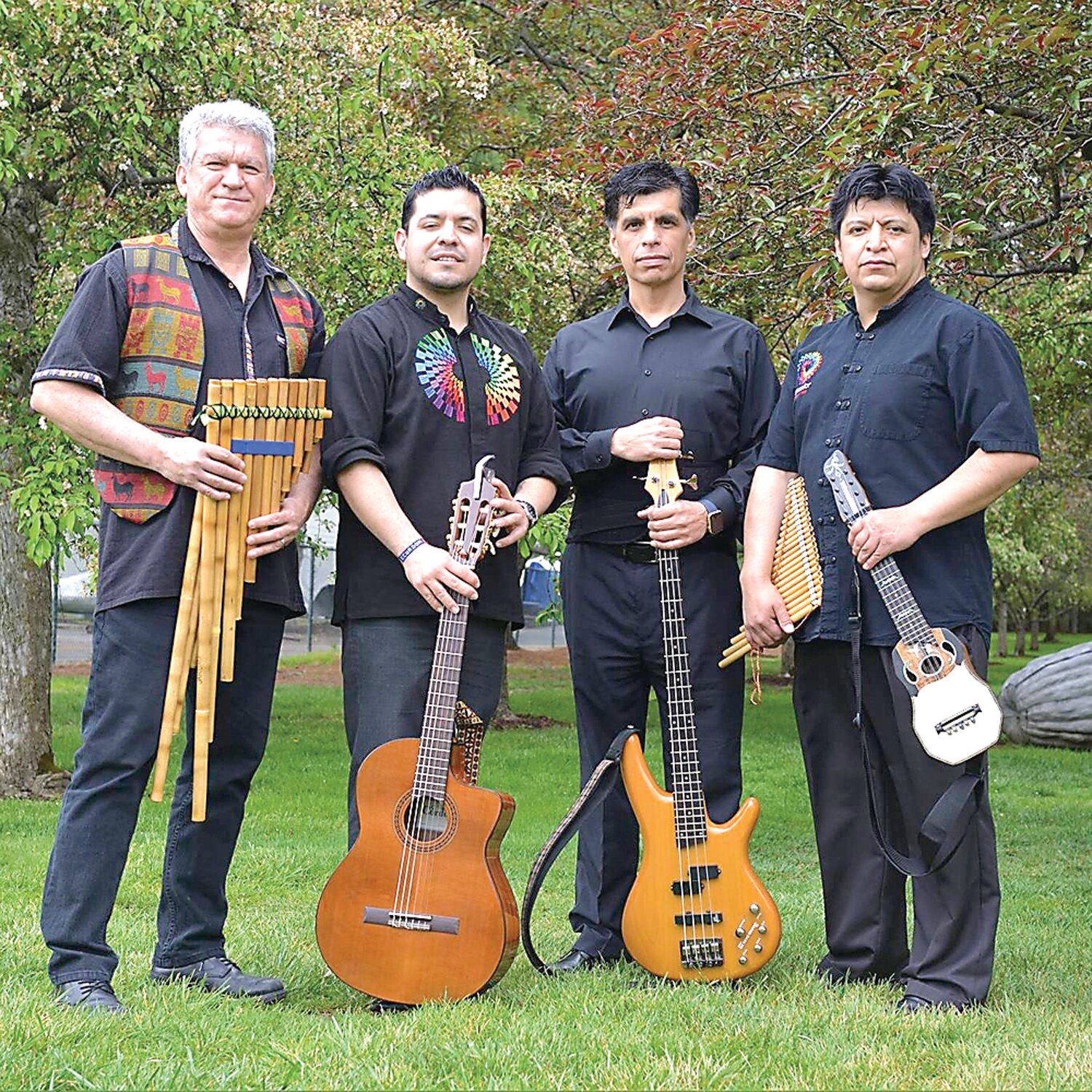 Latin band Eco del Sur.