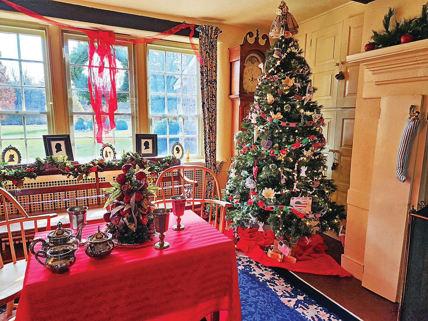 The dining room bench side display by the Moland House.