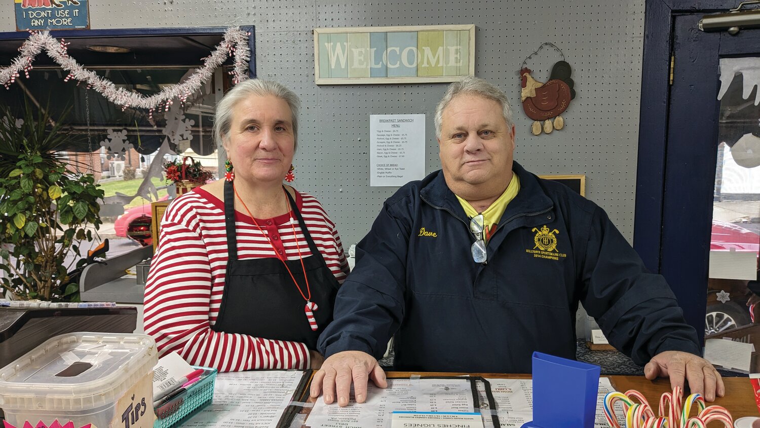 Dee Fell Smith decided the Arch Street Deli’s drab facade needed a makeover during owner Dave Myers’ time away. She spearheaded a project to add a mural on the front of the deli.