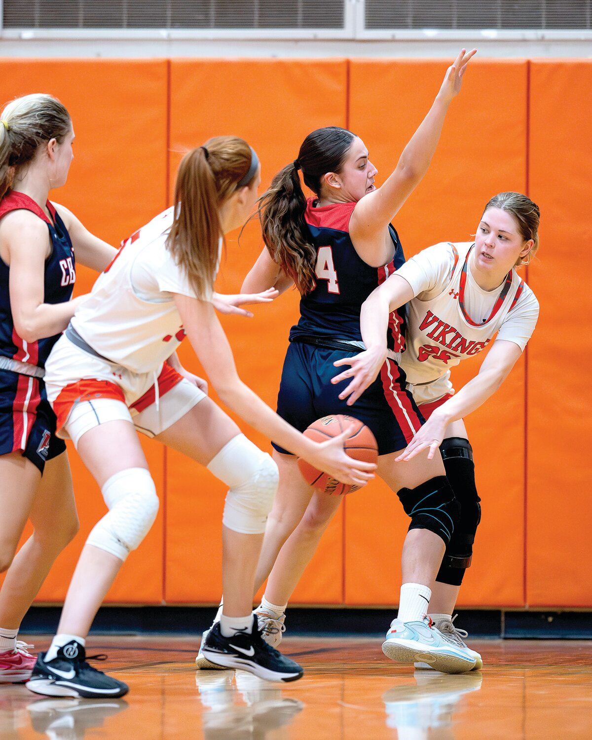 Perkiomen Valley’s Grace Miley gets off a pass around the backside of Central Bucks East’s Chantal van Dongeren to Grace Galbavy.