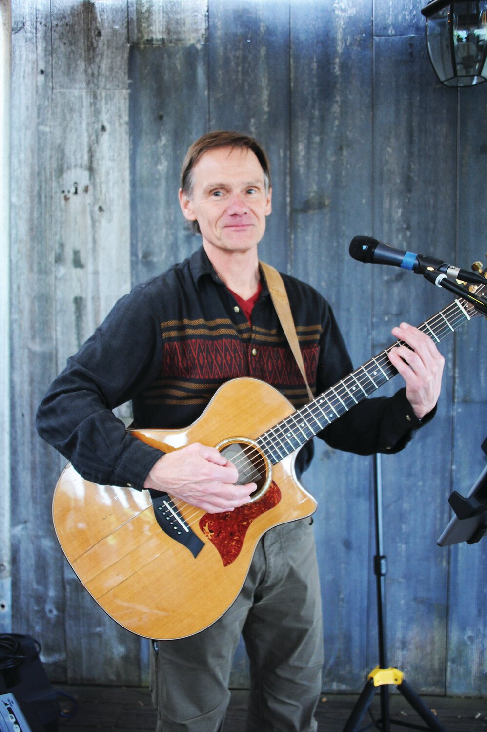 James Lauchmen provides music on the patio.