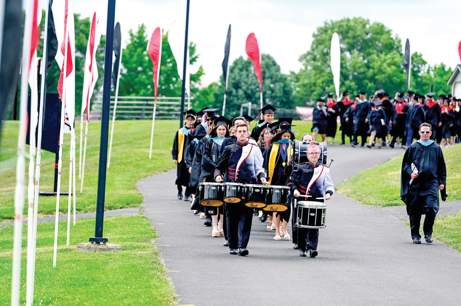 The procession begins.