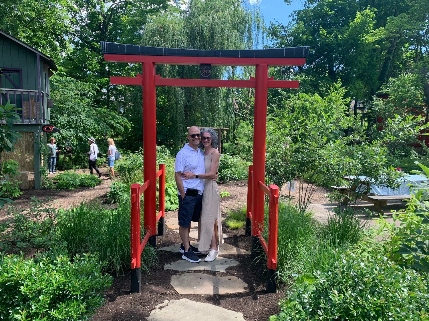 Melinda and Frank Cettina in the Moscherosch garden.