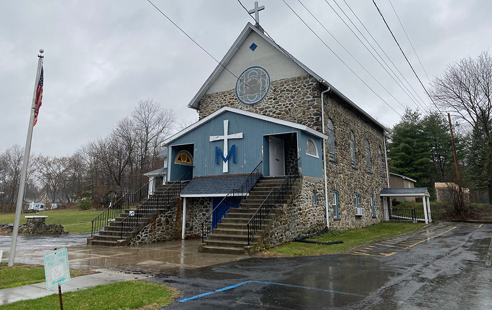 Maybrook parishioners fight to keep their church open | My Hudson Valley