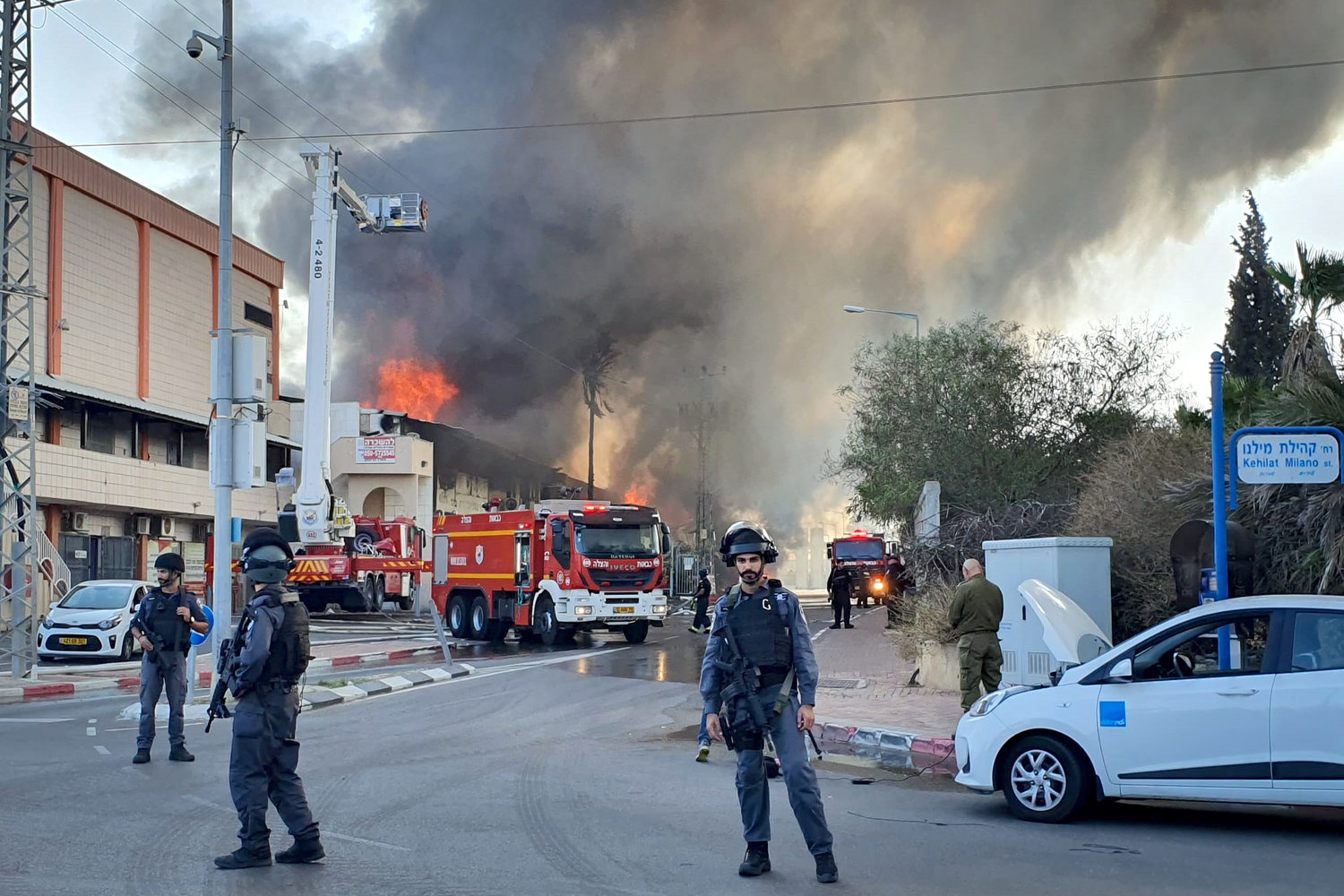 Pro-Israel leaders react to massive rocket fire