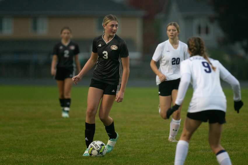 Hayden Kaut looks upfield during the first half of Napavine's match against Onalaska on Oct. 2.