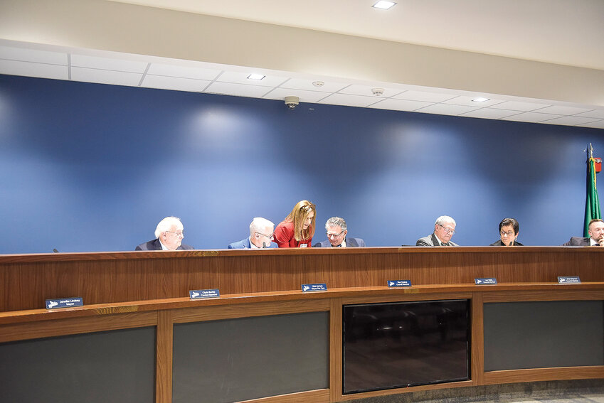 The Ridgefield City Council re-appointed member Ron Onslow as mayor in its Jan. 11 meeting. Onslow served as Ridgefield&rsquo;s mayor for over a decade but stepped down in 2018.