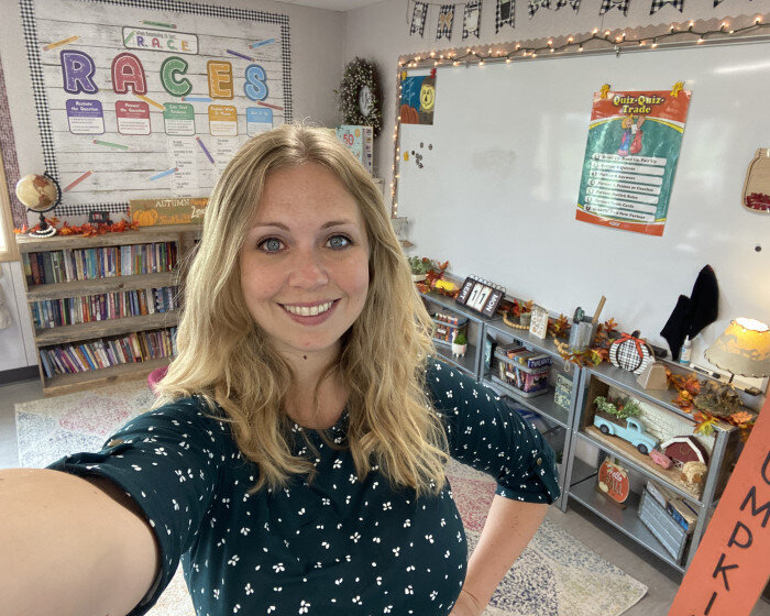 Rainier Elementary fifth grade teacher Kelsey Mahan is one of thousands of teachers in the running for the title of America's Favorite Teacher.