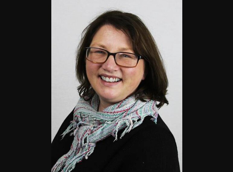 The Centralia-Chehalis Chamber of Commerce invites community members to its March forum featuring Teresa Murphy, owner of Caring Transitions.