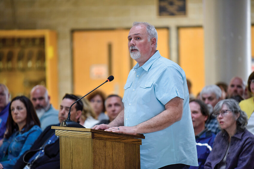 La Center Mayor Tom Strobehn speaks during the public comment period of a packed Tuesday, April 22, school board meeting, voicing support for the district&rsquo;s gender identity policy and Superintendent Peter Rosenkranz.