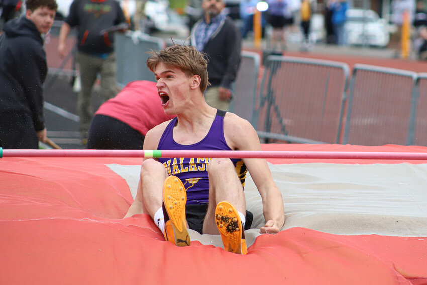 Onalaska's Luke Barrick reacts after narrowly missing a 15-foot-7 attempt, which would have broken the 2B state record, in the pole vault at the 2B District 4 Championships at W.F. West High School on Thursday, May 22.