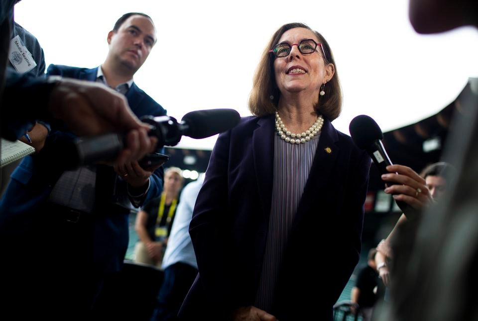 Oregon Gov Kate Brown Unlawfully Commuted Sentences Of Nearly 1 000