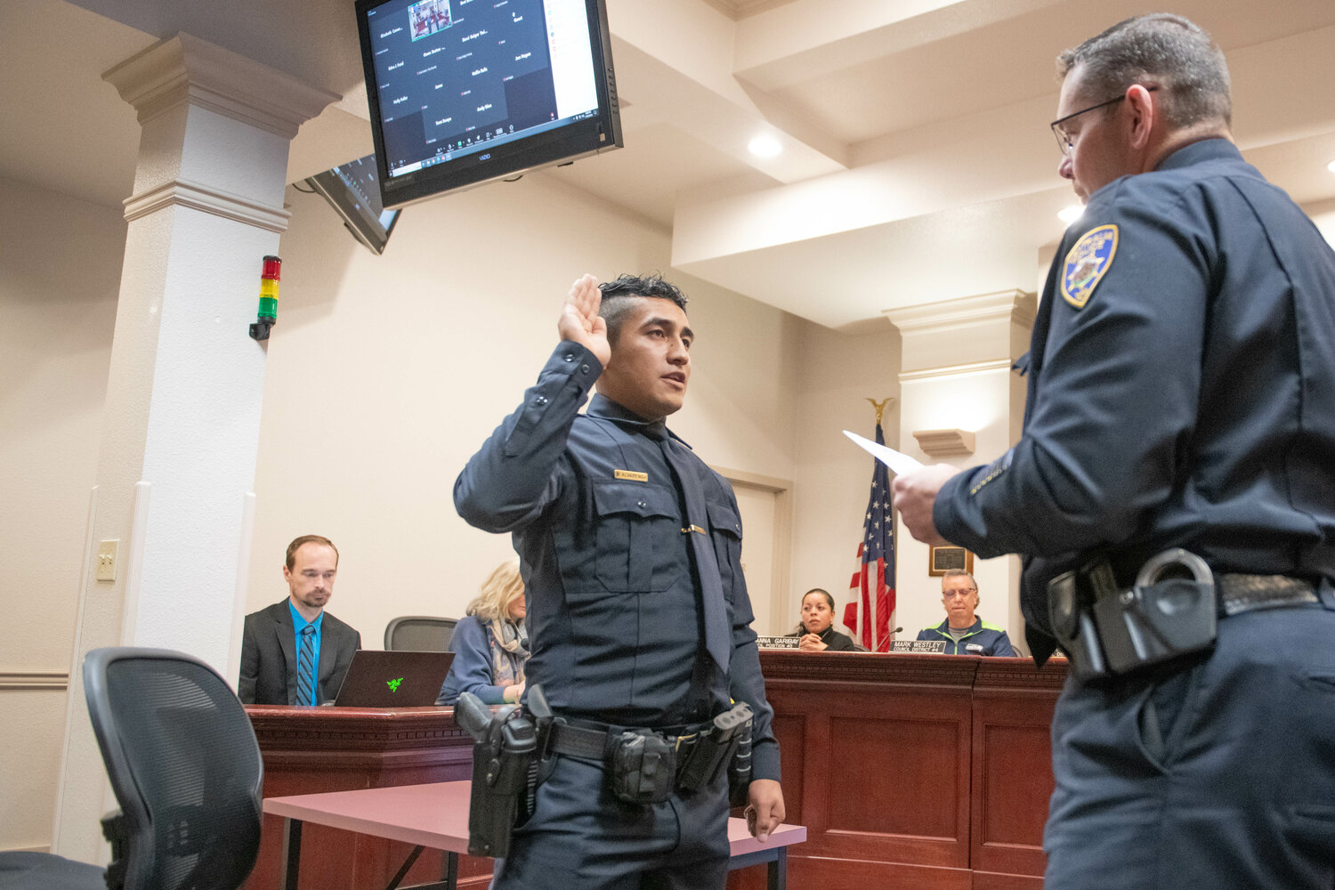 Centralia Police Department welcomes new officer while two others are ...