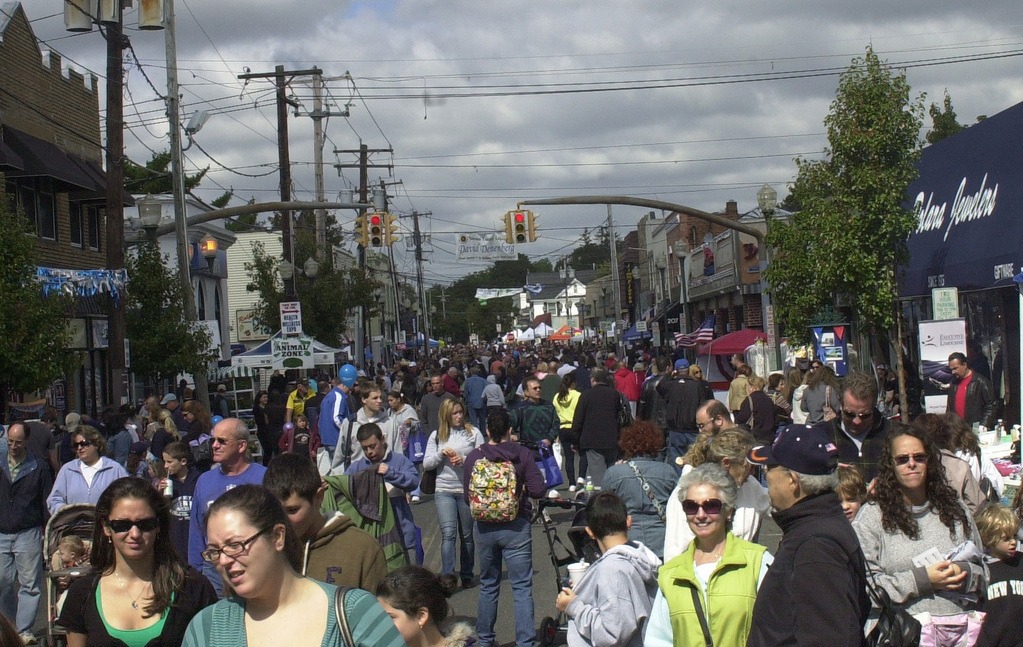 Folks flood Bellmore street festival Herald Community Newspapers