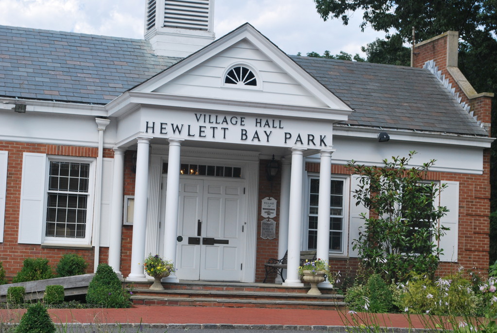 Hewlett Bay Park adopts building freeze Herald Community Newspapers