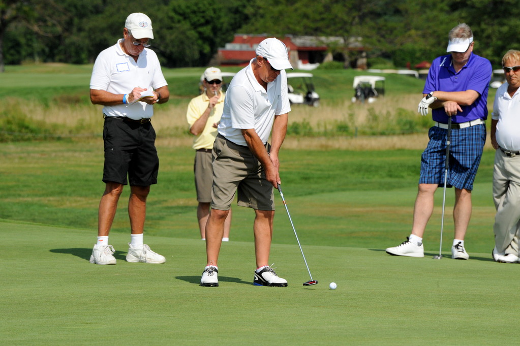 Oceanside country club hosts blind golf tournament | Herald Community ...