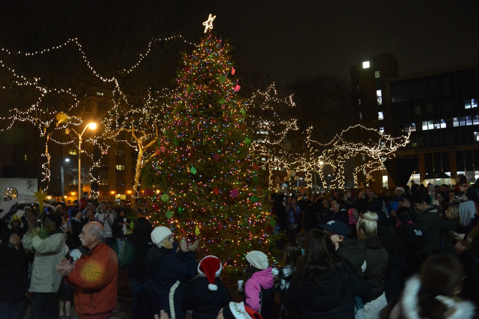 Kennedy Plaza Christmas Tree Lighting 2022 Ice Skating And More In Long Beach This Holiday Season | Herald Community  Newspapers | Www.liherald.com