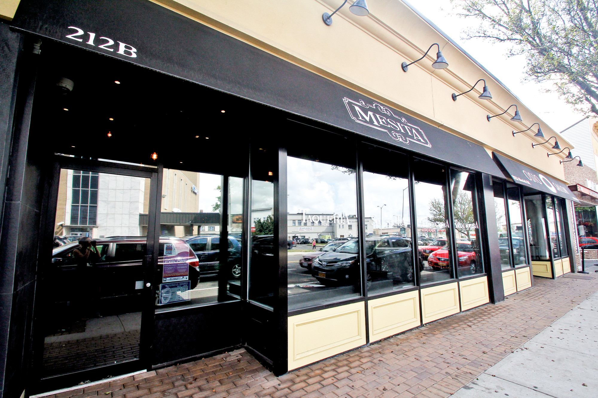 welcoming-another-restaurant-in-downtown-rockville-centre-herald