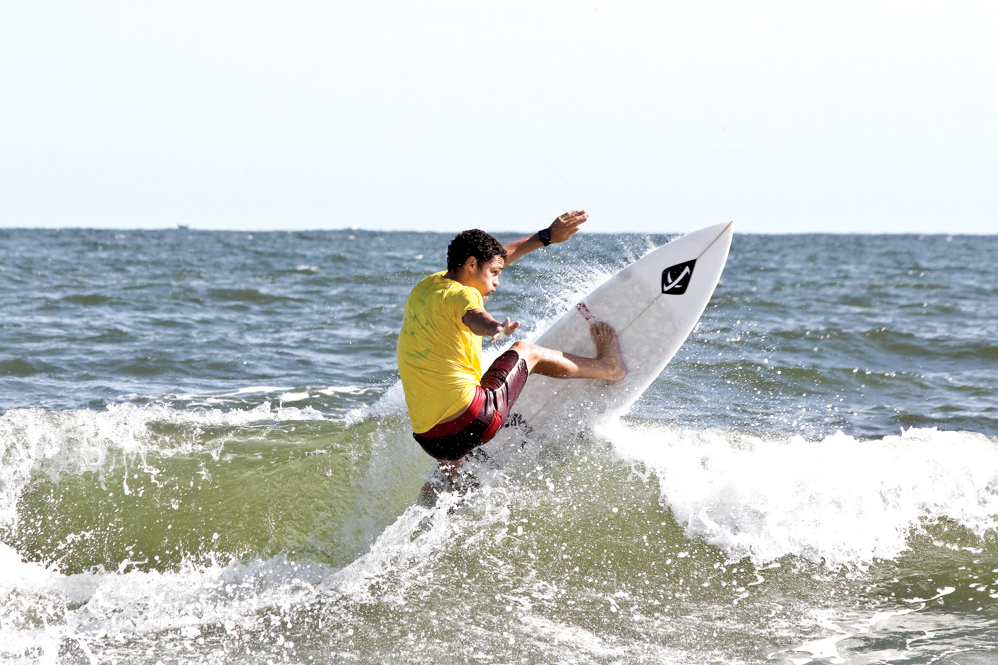 grom surfing