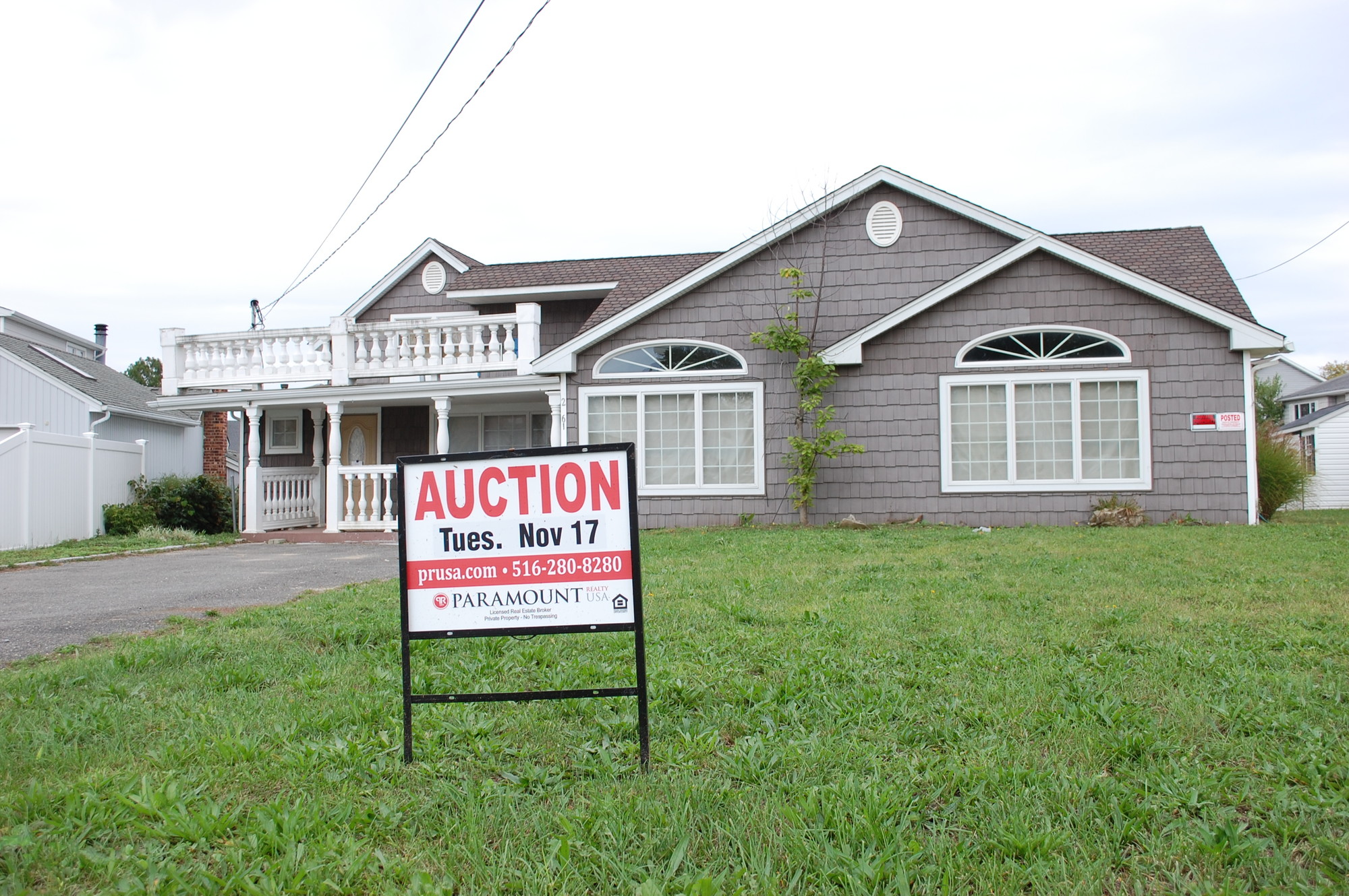 Sandydamaged homes up for auction Herald Community Newspapers www