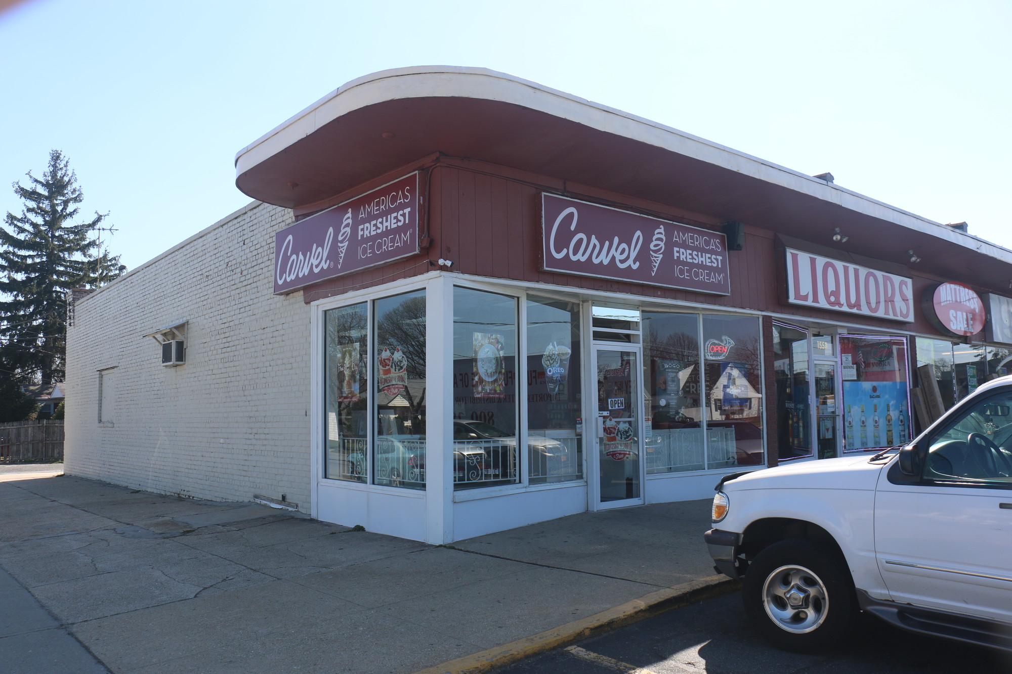 Serial robber hits Carvel in North Valley Stream Herald Community