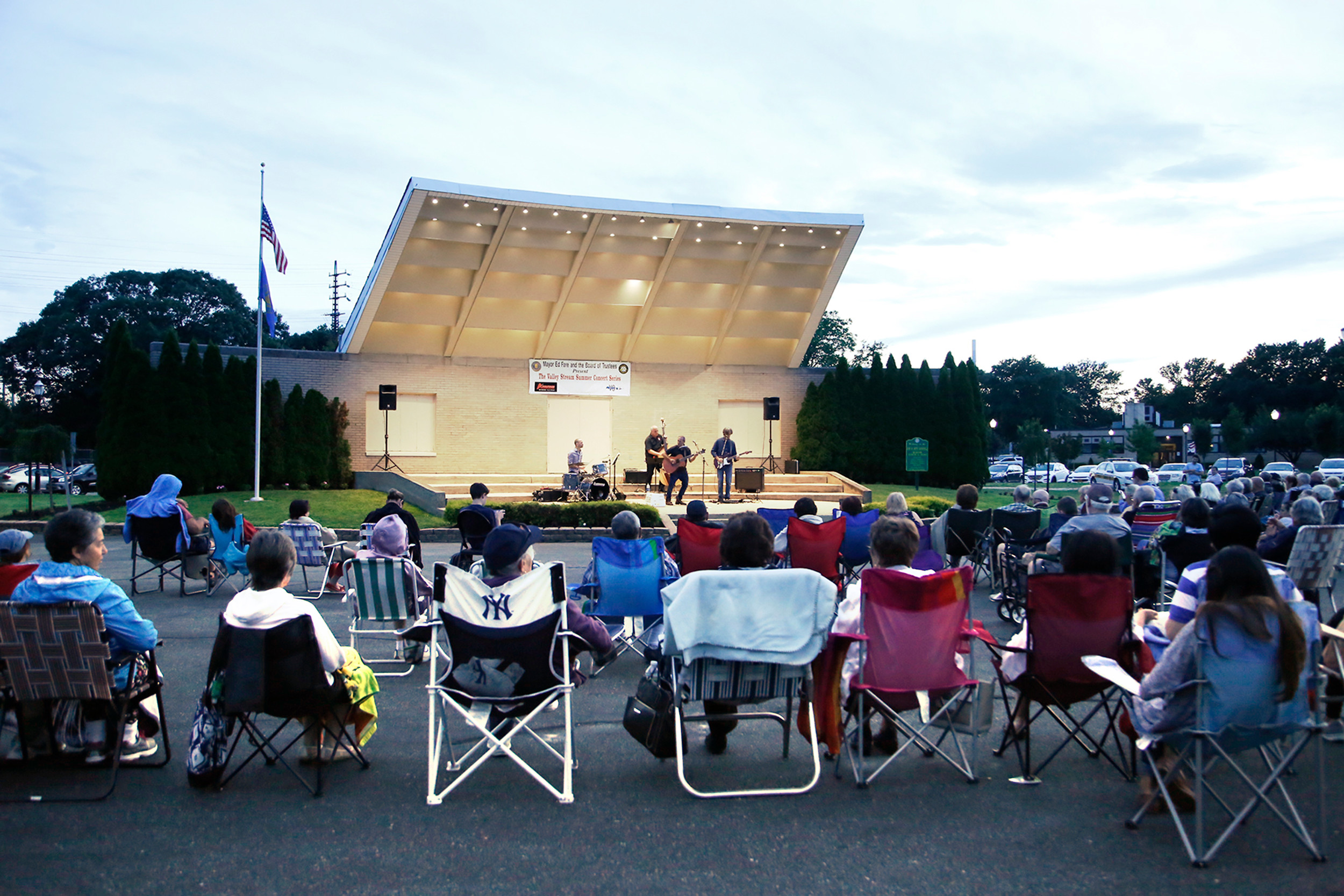 Valley Stream concert series draws crowds Herald Community Newspapers