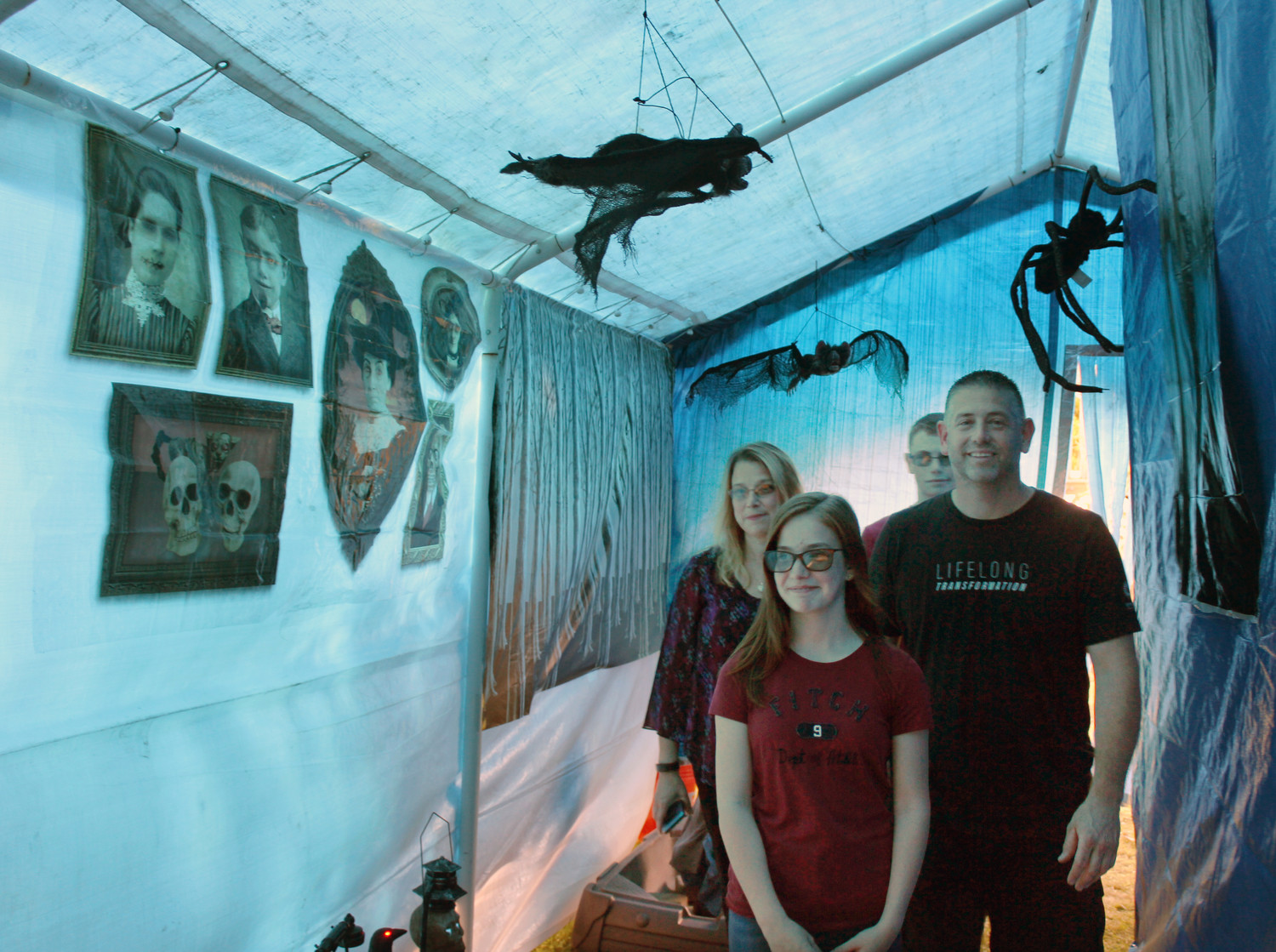 North Bellmore family all to their backyard haunt Herald