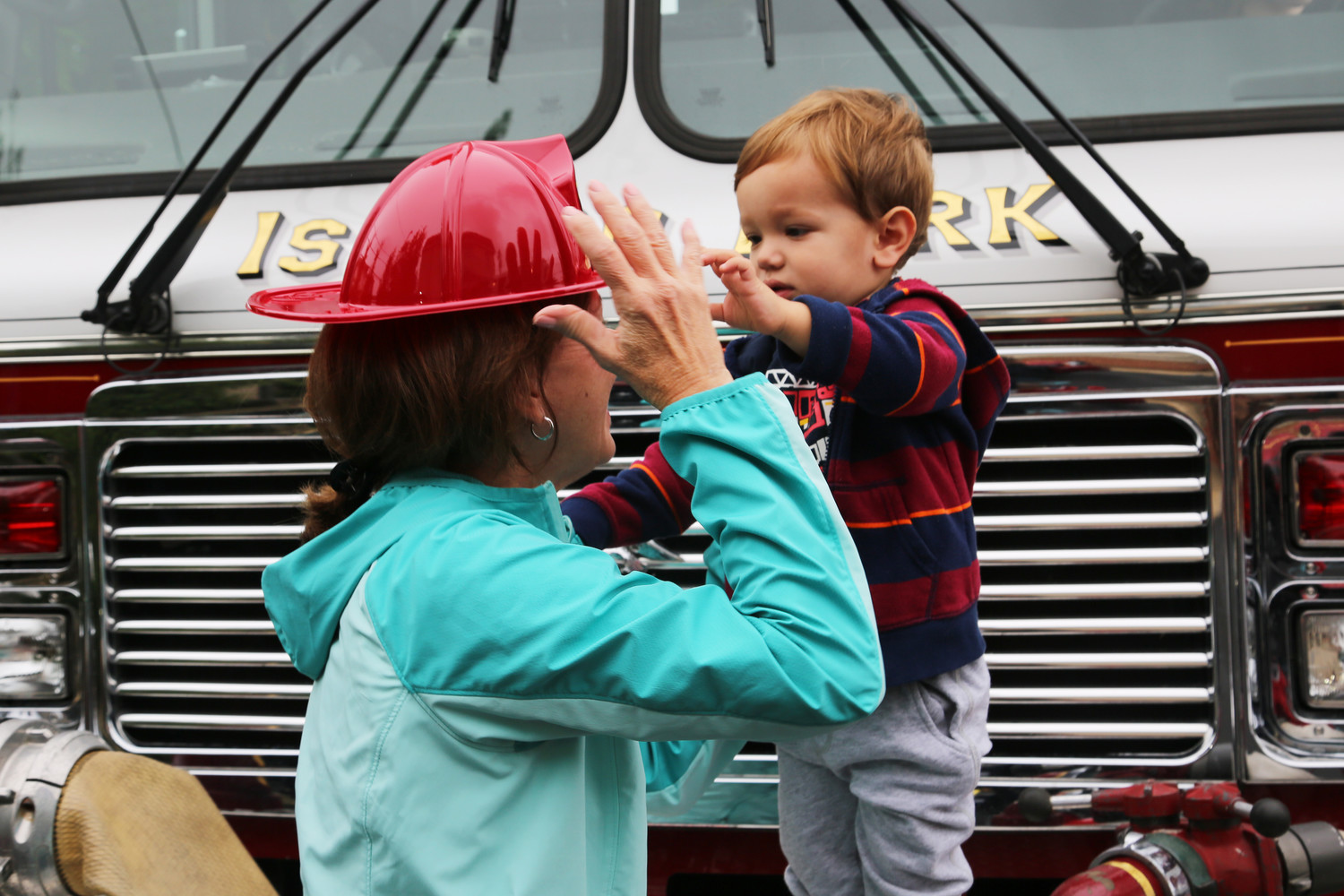 kids-learn-fire-safety-at-the-island-park-library-herald-community