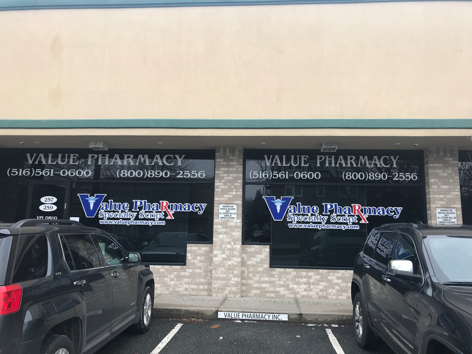 Lynbrook pharmacy owner arrested and charged with ...