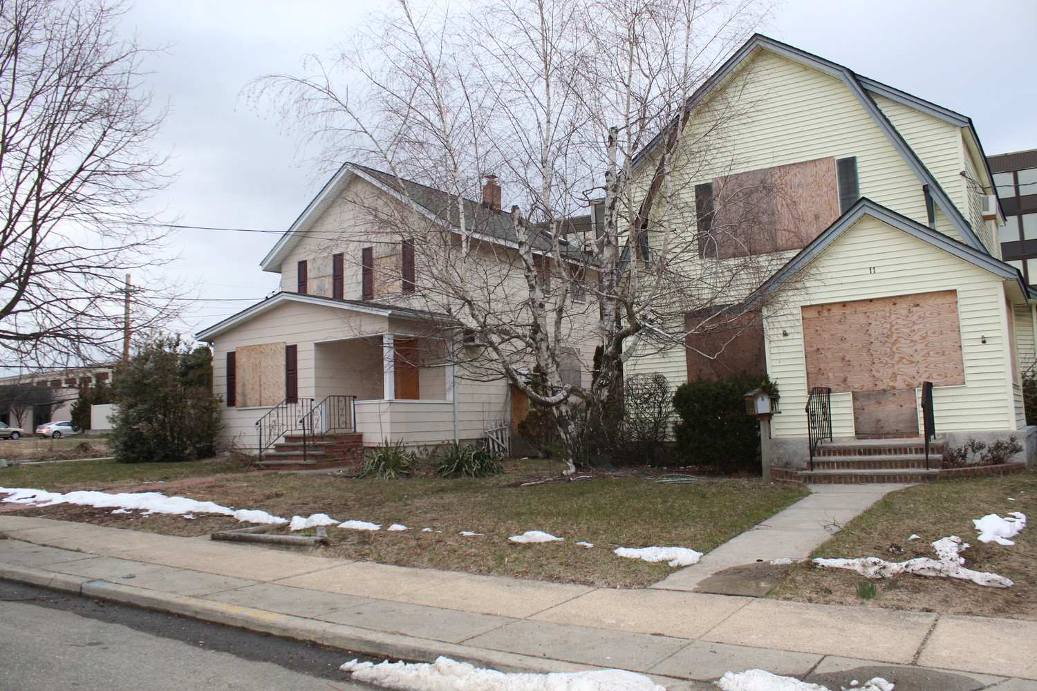 Lynbrook village officials discussing options for vacant houses