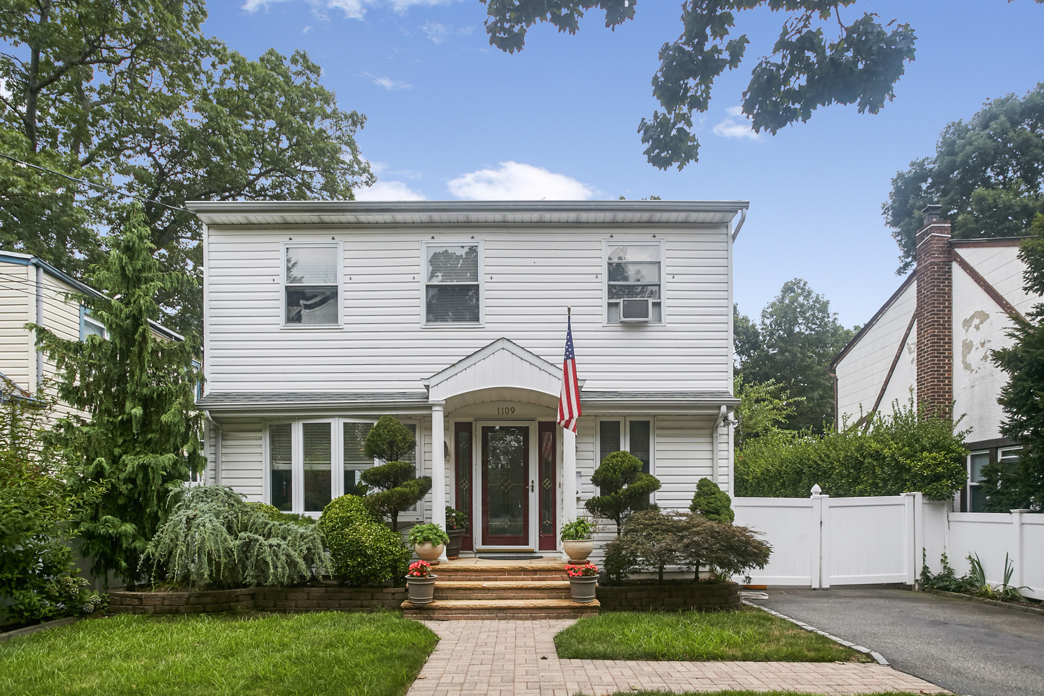 1109 ber Ave, South Hempstead Herald Community Newspapers www