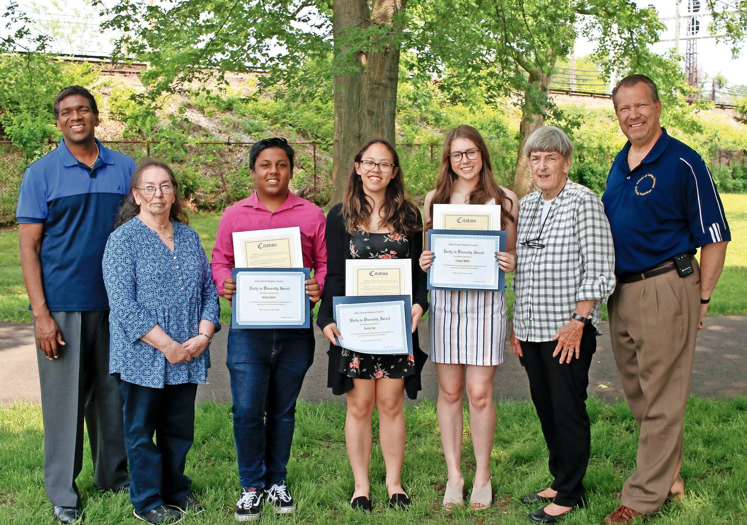 valley-stream-high-schoolers-honored-for-accepting-diversity-herald