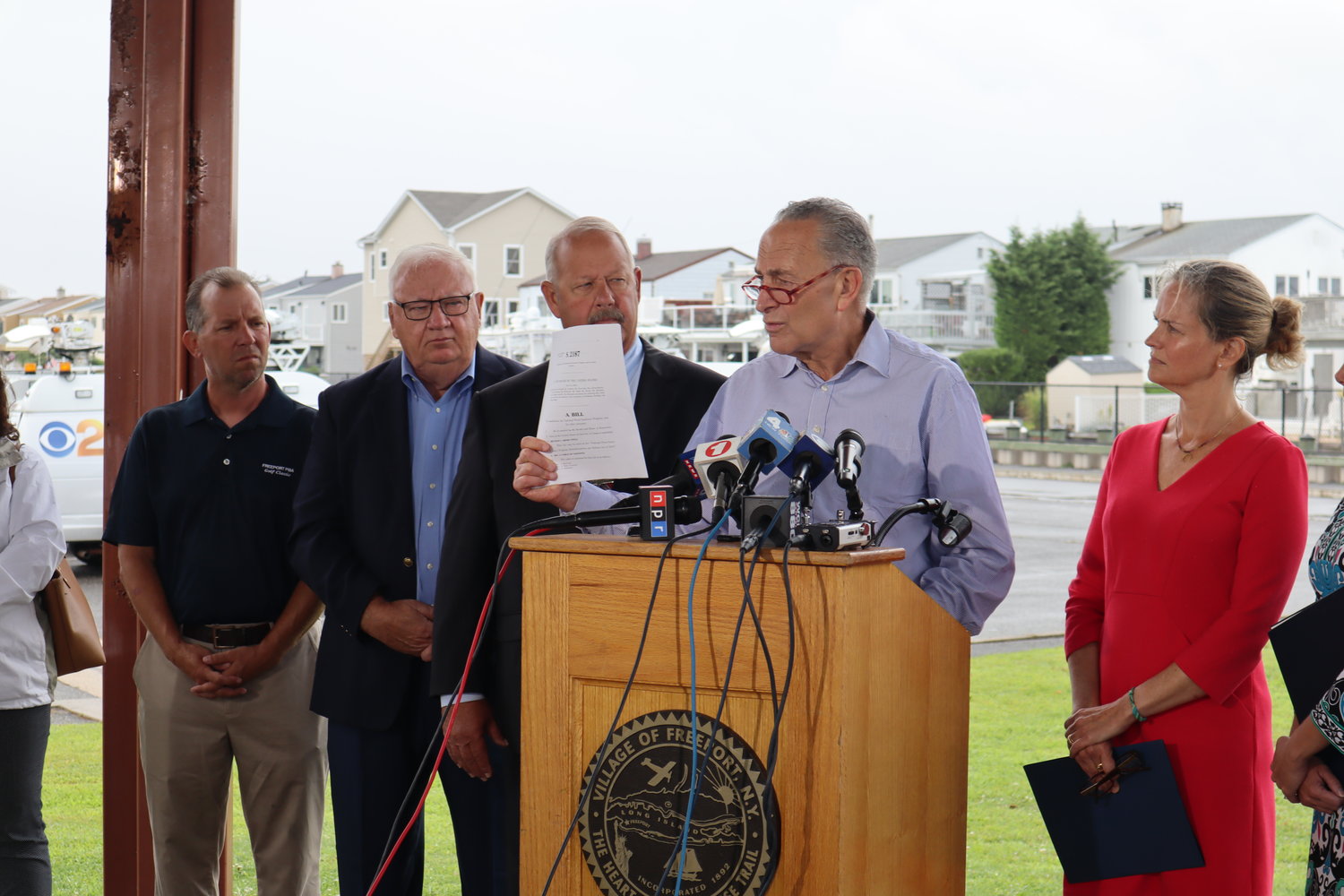 Schumer debuts flood bill | Herald Community Newspapers | www.liherald.com