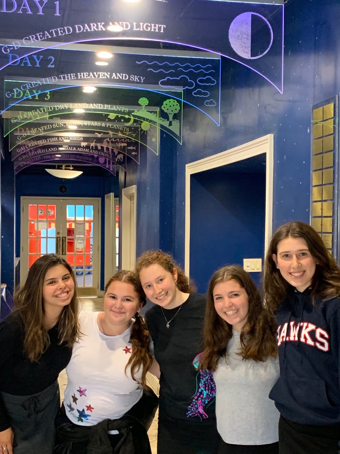 Bunch o’ Bookworms, a high school student volunteer group, help’s Hindi’s Libraries. From left were Susanna Horowitz, Makayla Schein, Ilana Sacolick, Molly Feder and Rachel Gottesman.