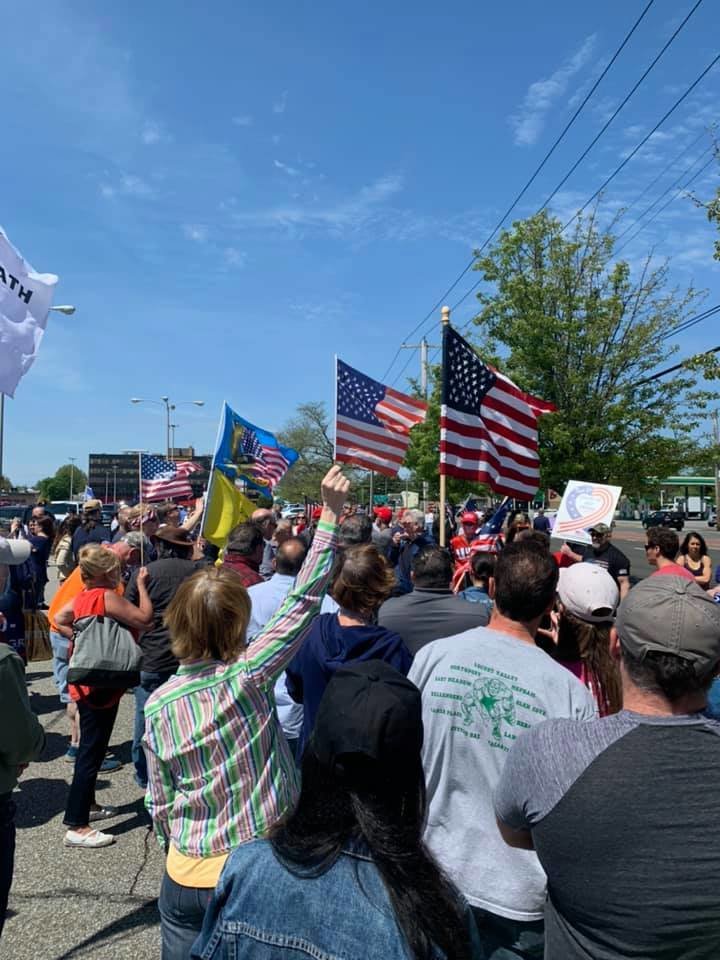 Reopen Long Island protest draws nearly 300 in East Meadow | Herald ...