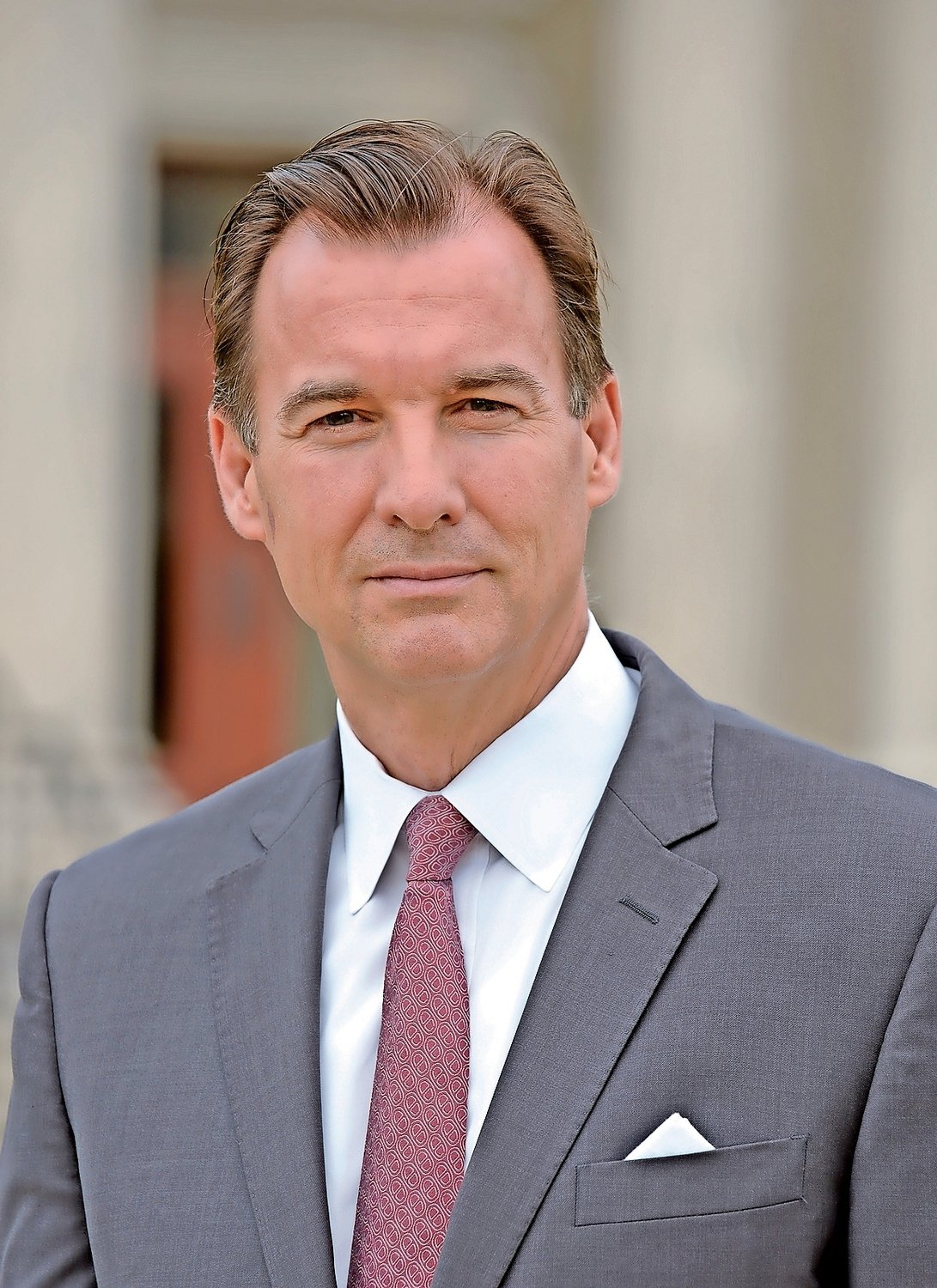 U.S. Rep. Tom Suozzi, a former Glen Cove mayor and Nassau County executive, is running for governor.