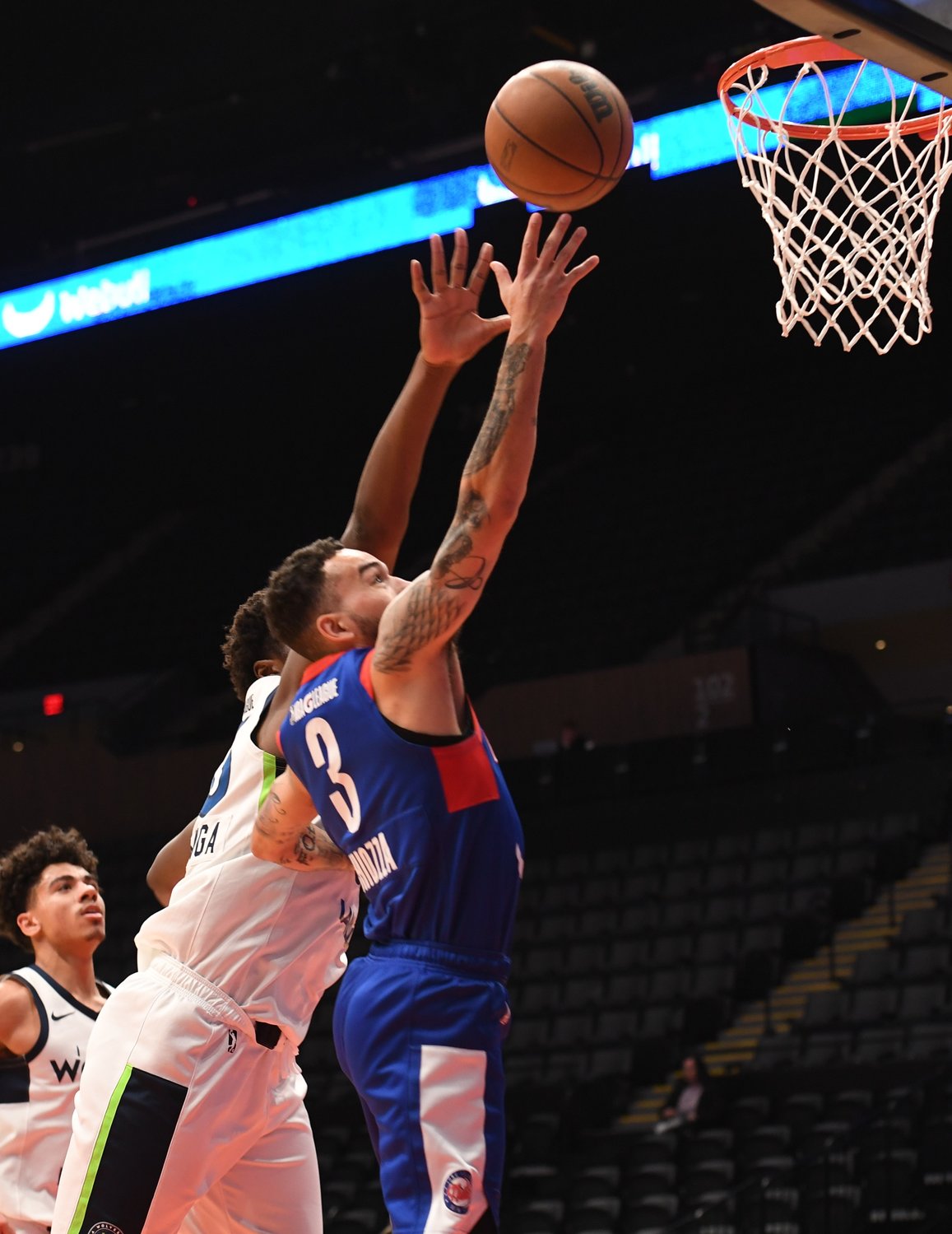 L.I. Nets score 131, quiet Wolves Herald Community Newspapers