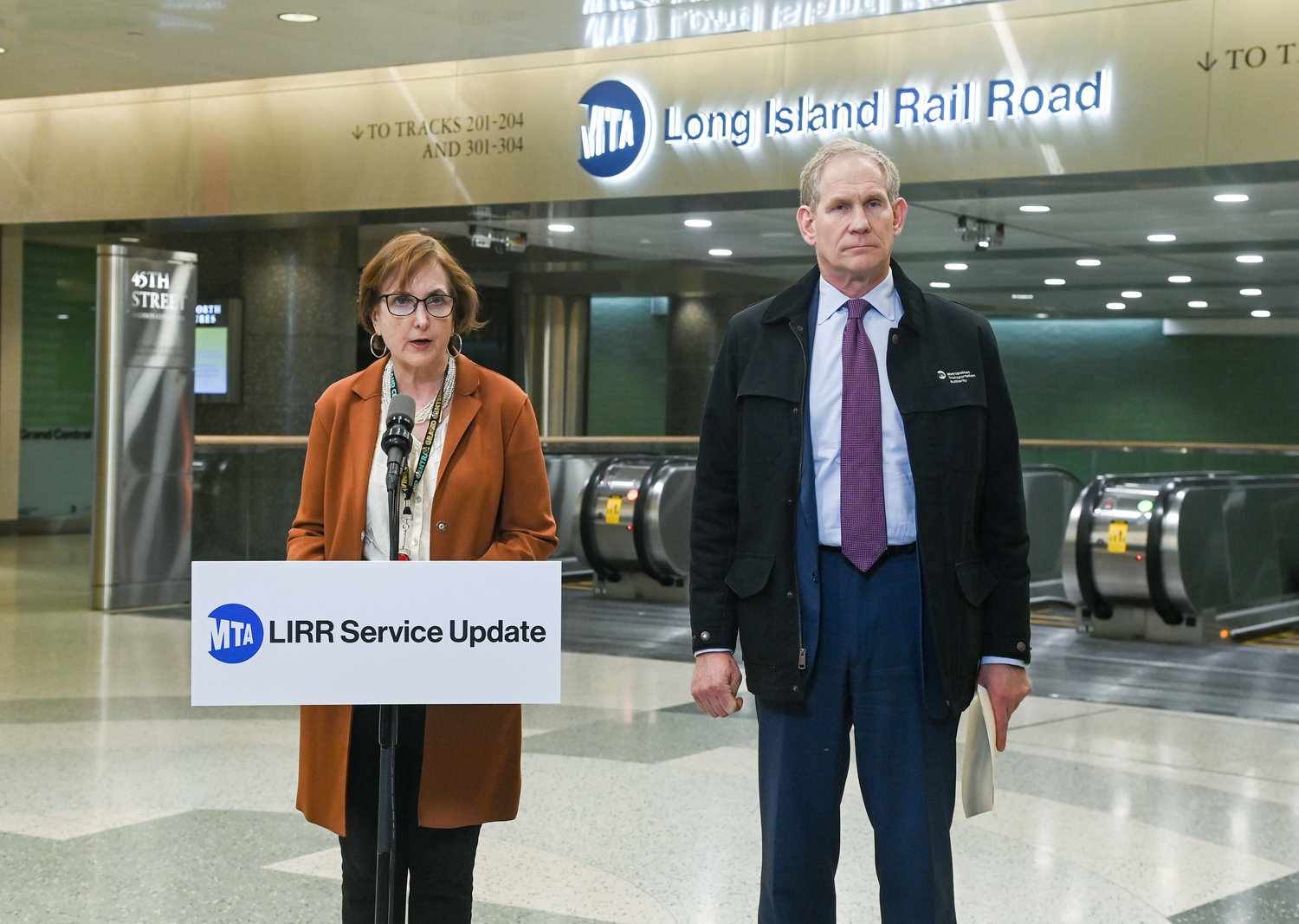 New Grand Central Madison rollout gets mixed reviews - Vimarsana News
