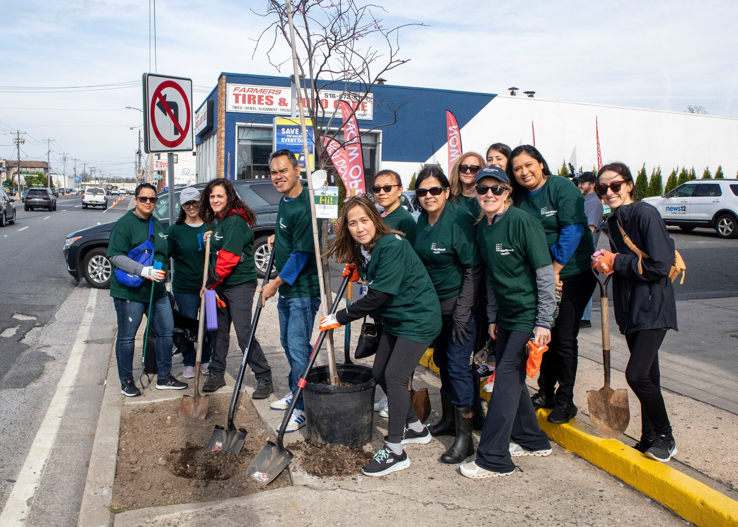Valley Stream's West Merrick Road grows greener, cleaner, calmer with newly planted trees - Vimarsana News