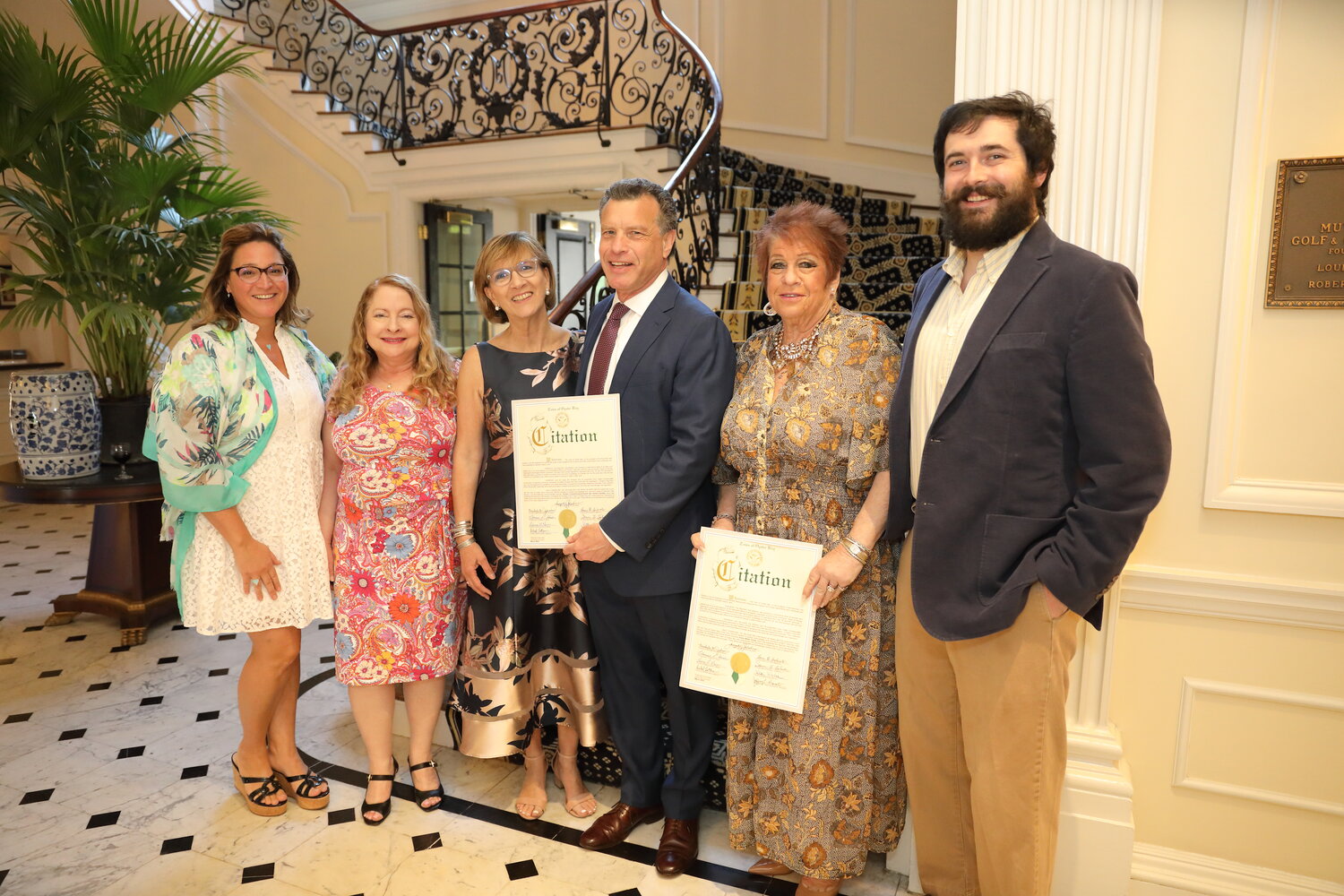 Raynham Hall Musuem fundraiser honors local journalism - Vimarsana News