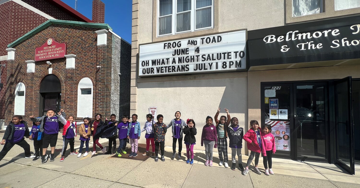 Carbonaro students take a trip to Bellmore Theatre | Herald Community ...