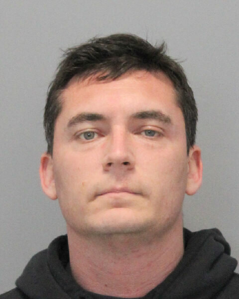 Attempted Hewlett Harbor burglary leads to cache of weapons - Vimarsana News