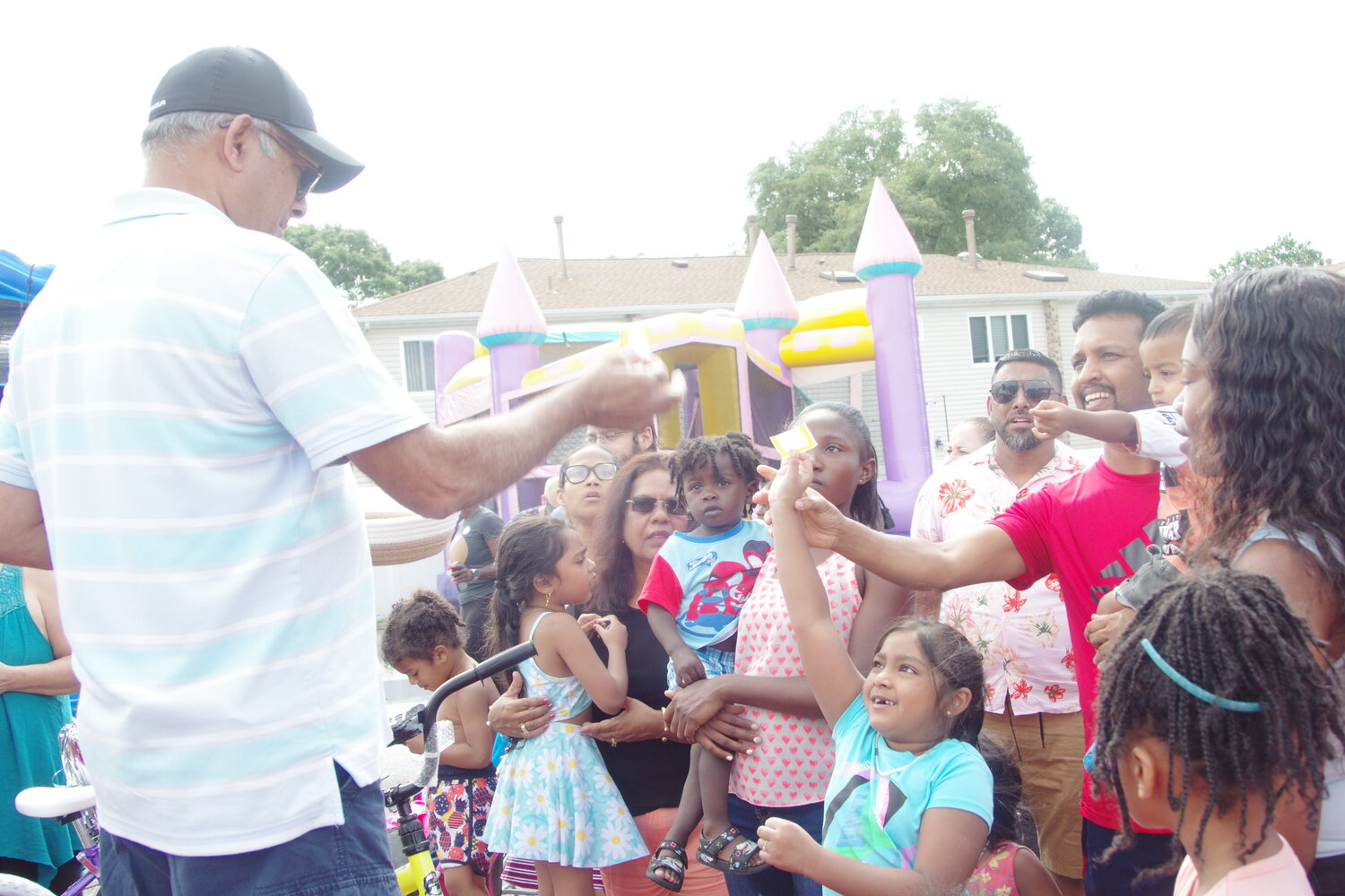 Green Acres back-to-school backpack drive benefits bevy of students - Vimarsana News