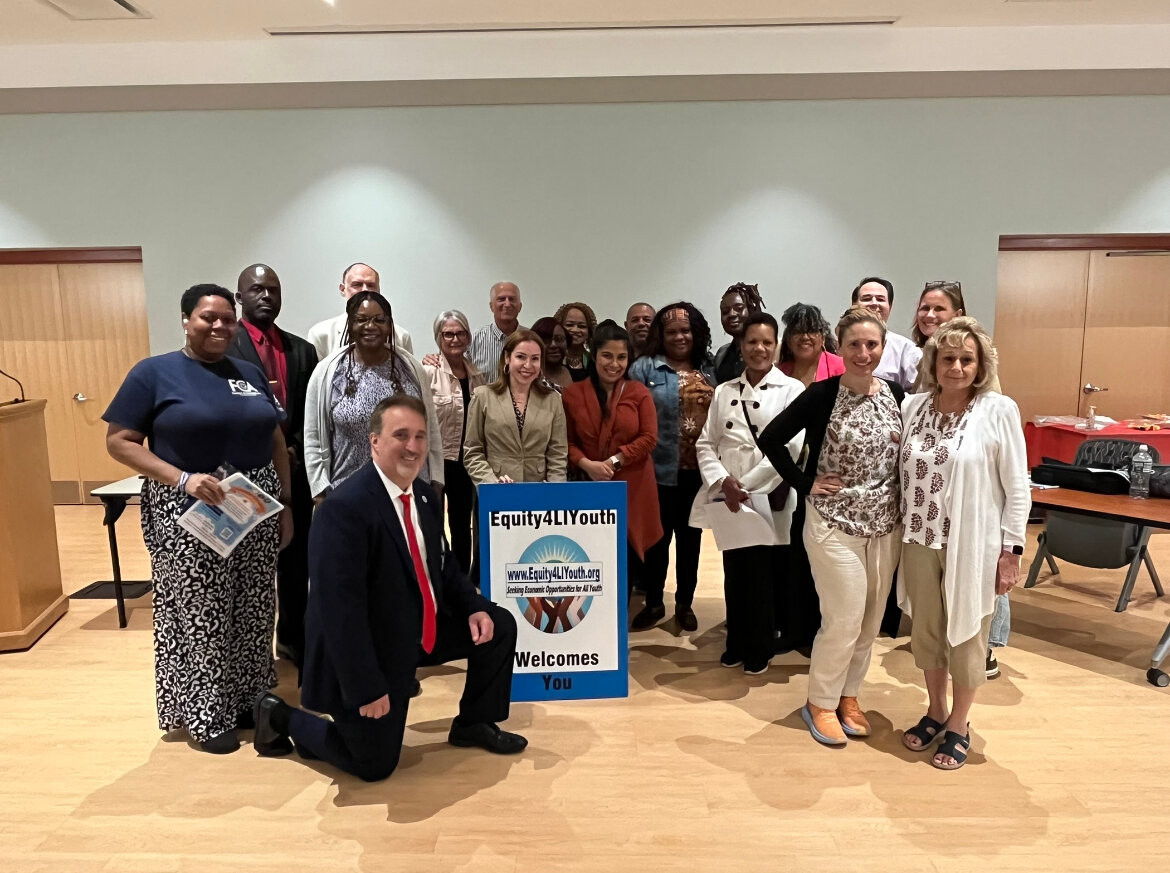 Equity 4 LI Youth hosts panel to discuss 'The Right to Read' at East Meadow library | Herald Community Newspapers - Vimarsana News