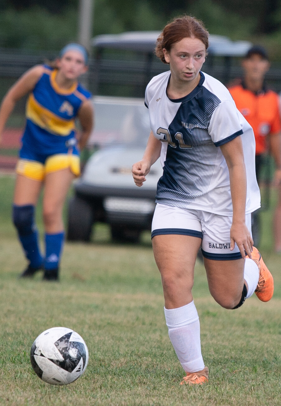 Baldwin clings to playoff hopes - Vimarsana News