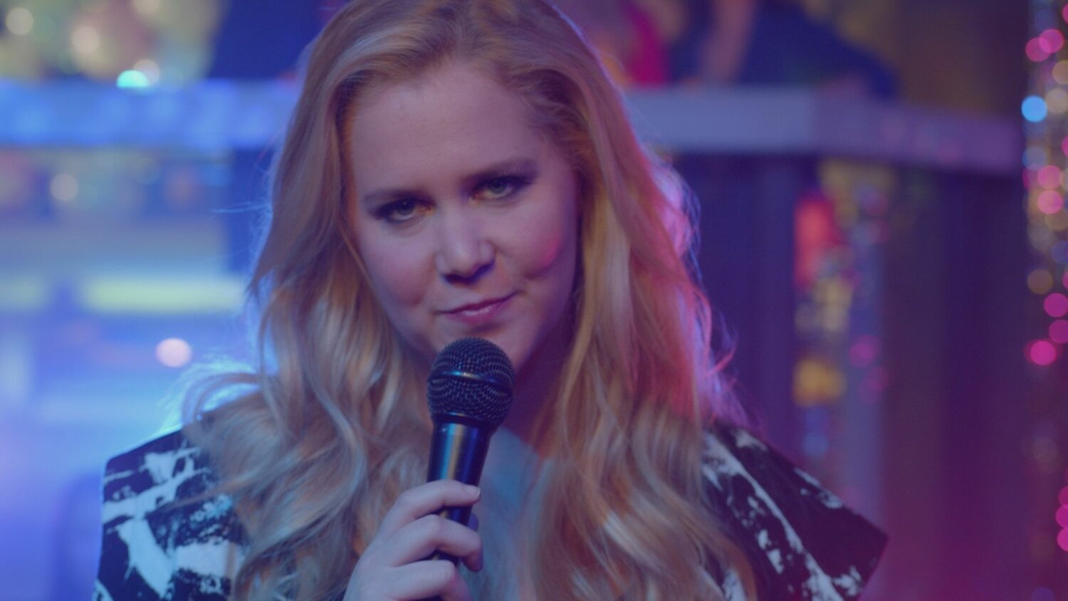 Amy Schumer met with vitriol over Instagram post about war between Israel and Hamas - Vimarsana News