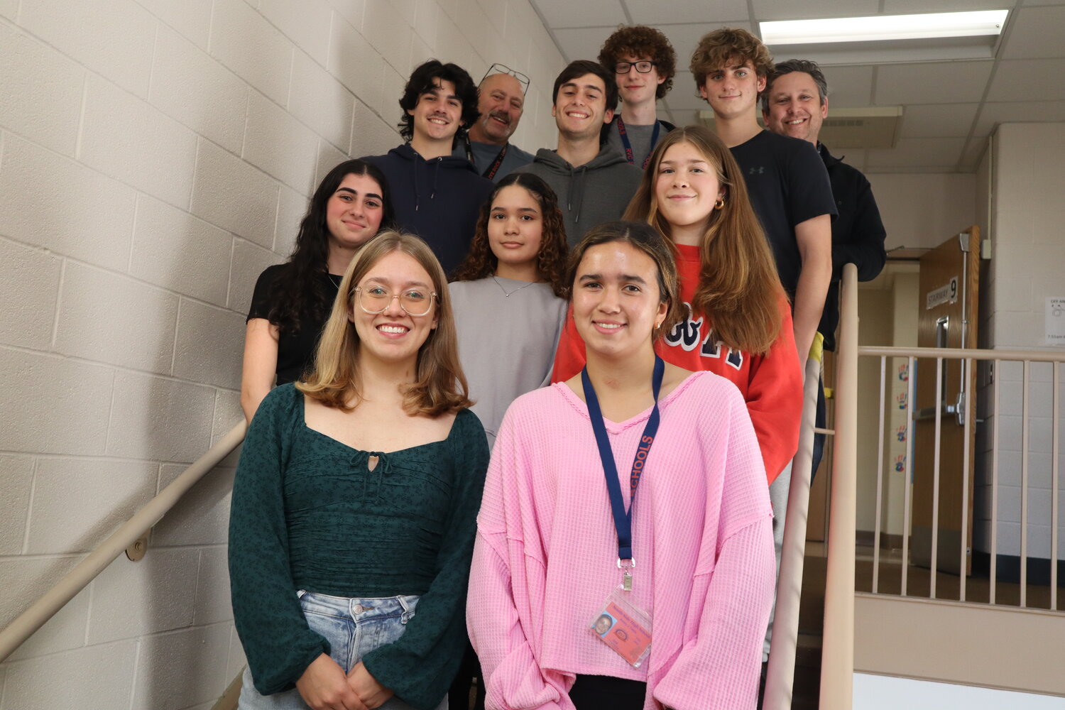 Nine scientific research students at South Side compete at a national level - Vimarsana News